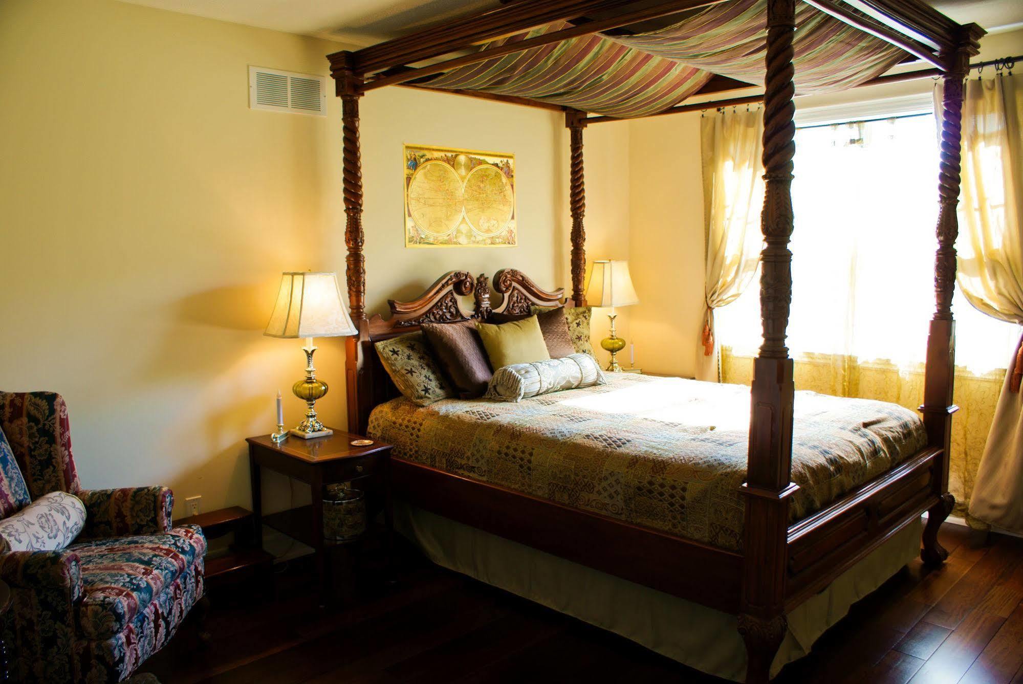 Bed and Breakfast Gatekeeper'S Retreat Ниагара-он-те-Лейк Экстерьер фото